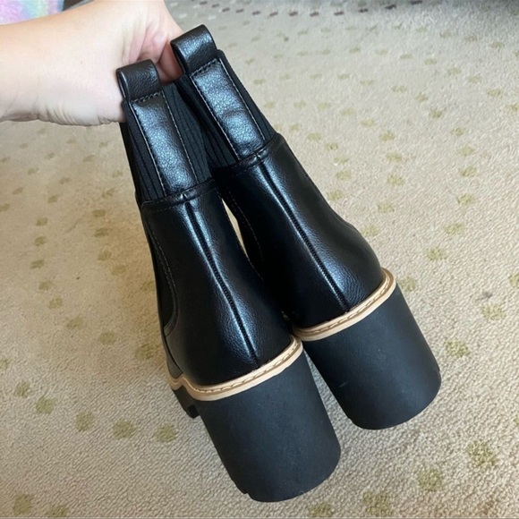 new dolce vita boots - Picture 2 of 6